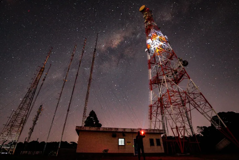 Dead Air Doesn't Mean Empty: The Radio Nerds Listening In on Transmissions Nobody's Supposed to Hear